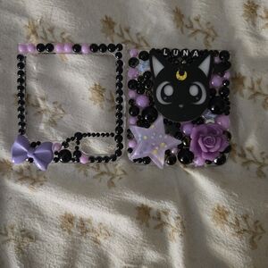 Handmade resin ZFlip 5 case